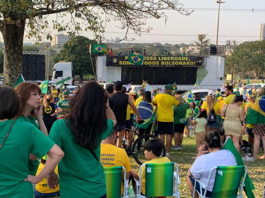 Grupo Direita Mato Grosso realiza manifestação em apoio a Jair Bolsonaro em MT
