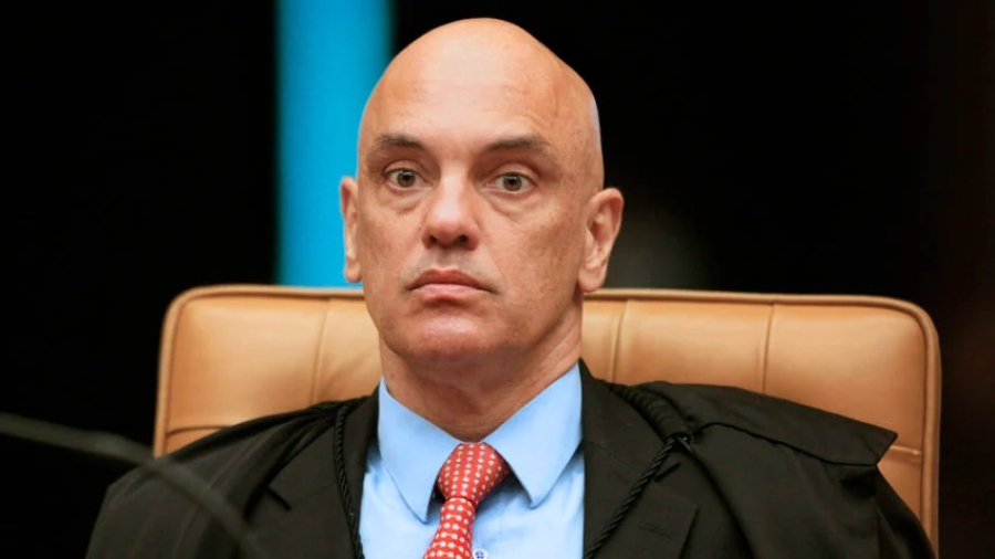 Oposição consegue 41 assinaturas e protocola pedido de impeachment contra Alexandre de Moraes no Senado